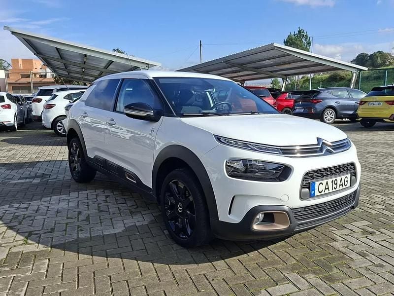 Usado Citroën C4 Origins 110 HP (80 kW) 2019 Bordeaux SUV