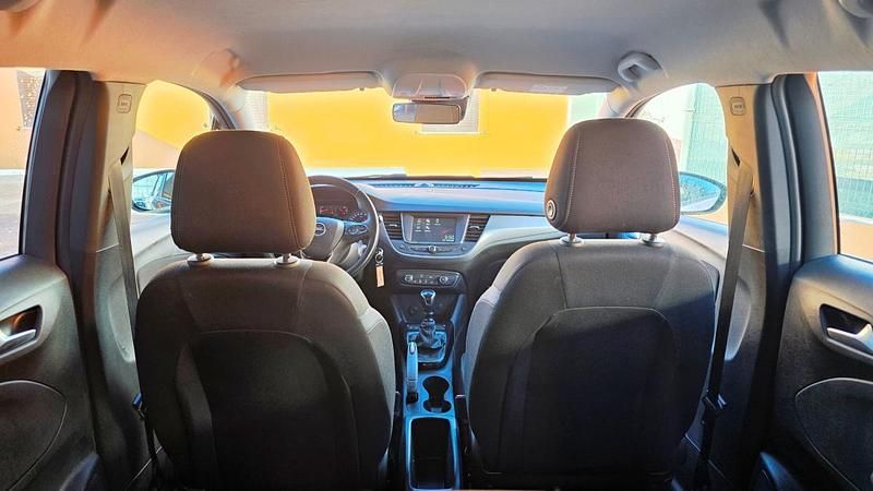Usado Opel Crossland 110 HP (80 kW) 2022 Cinzento SUV