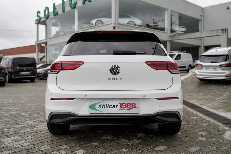 Usado VW Golf VIII Sportline 110 HP (80 kW) 2023 Branco Citadino