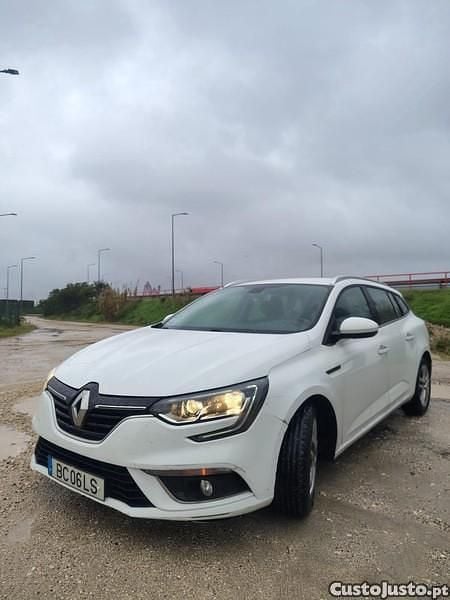 Branco Usado 2018 Renault Mégane IV Carrinha | € 8.490 (Super Preço) - Imagem 1/1