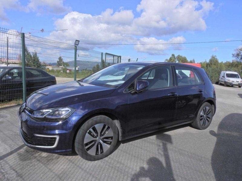 Usado VW e-Golf 100 kW (136 HP) 2019 Azul Citadino