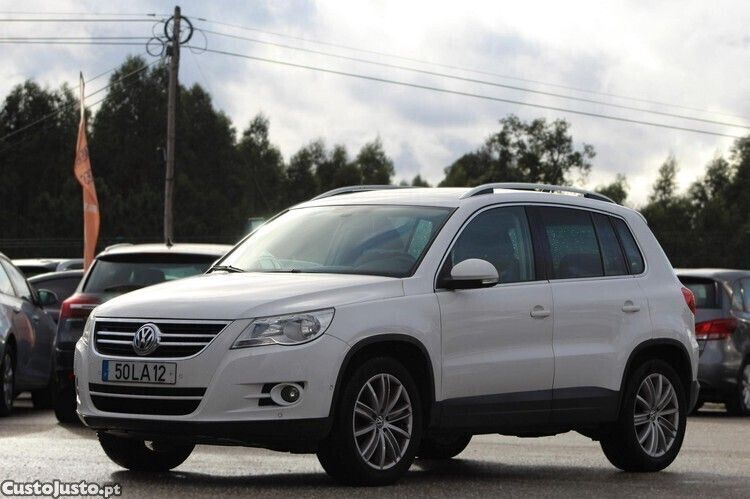 Branco Usado 2010 VW Tiguan Trendline SUV | € 9.500 - Imagem 1/1