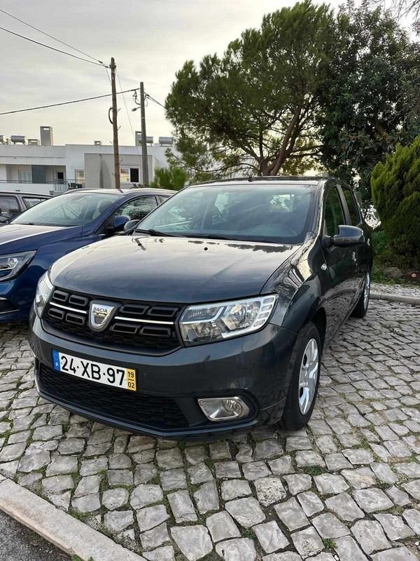 Cinzento Usado 2019 Dacia Sandero Citadino | € 9.990 (Preço justo) - Imagem 1/4