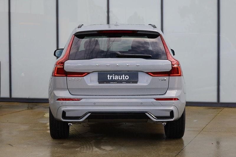 Novo Volvo XC60 Plus 350 HP (257 kW) 2026 Cinza SUV