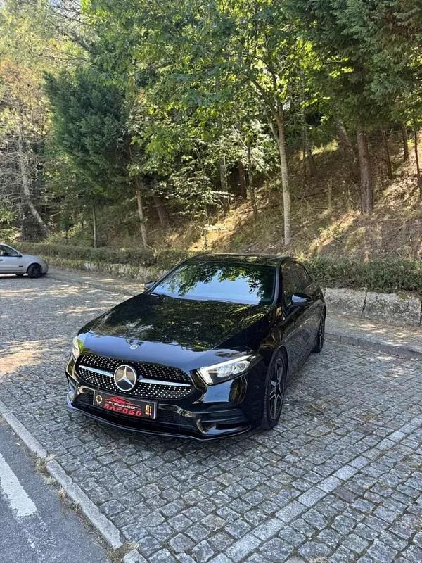 Preto Usado 2020 Mercedes A180 AMG | € 27.750 (Preço justo) - Imagem 1/4