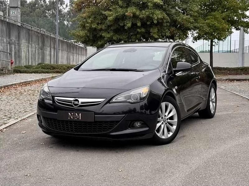 Preto Usado 2016 Opel Astra GTC S Coupé | € 9.990 - Imagem 1/4