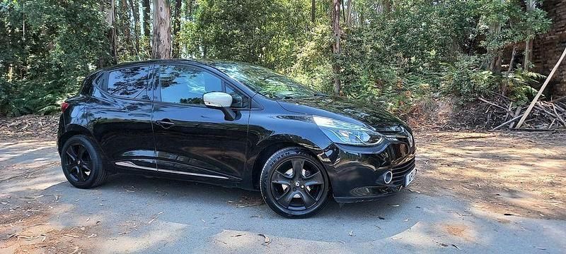 Usado 2015 Renault Clio IV Sedan | € 8.000 (Bom preço) - Imagem 1/4