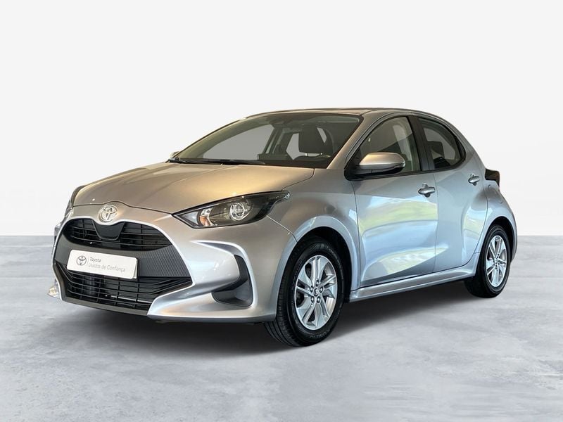 Cinza (pintura metalizada) Usado 2023 Toyota Yaris Comfort Sedan | € 18.250 (Preço justo) - Imagem 1/4