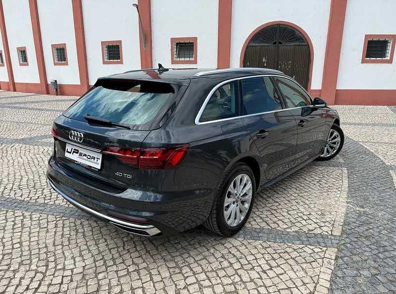 Usado Audi A4 Advanced 190 HP (139 kW) 2020 Cinza Carrinha