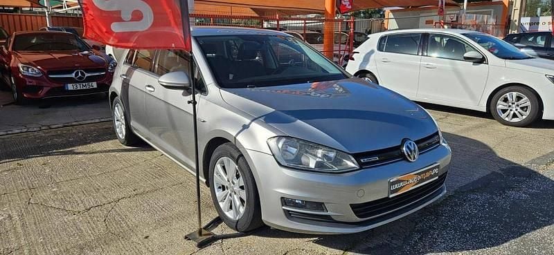 Usado VW Golf VII Trendline 110 HP (80 kW) 2015 Cinza Citadino