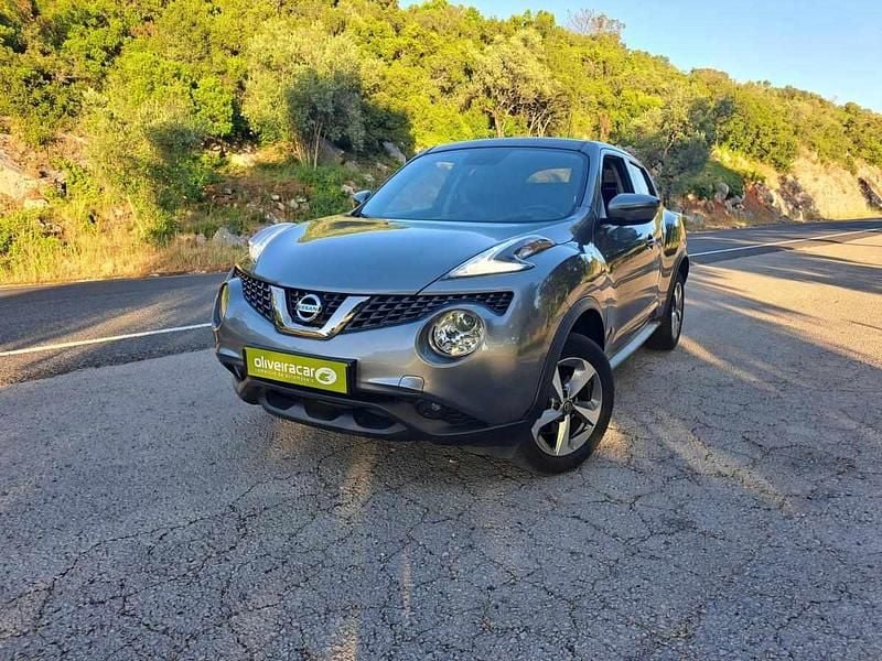 Cinzento Usado 2019 Nissan Juke SUV | € 15.950 (Super Preço) - Imagem 1/4