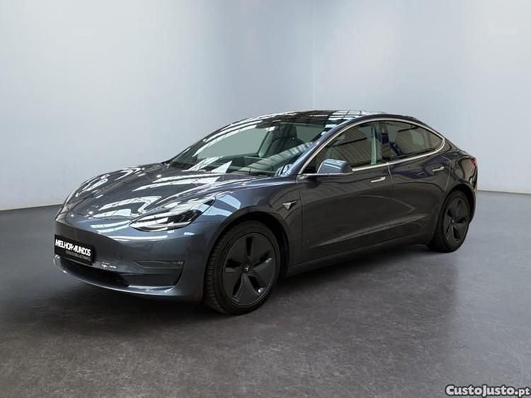 Cinza Usado 2020 Tesla Model 3 Long Range AWD Sedan | € 26.990 (Preço justo) - Imagem 1/1