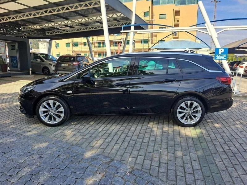 Usado Opel Astra Innovation 110 HP (80 kW) 2019 Preto Carrinha