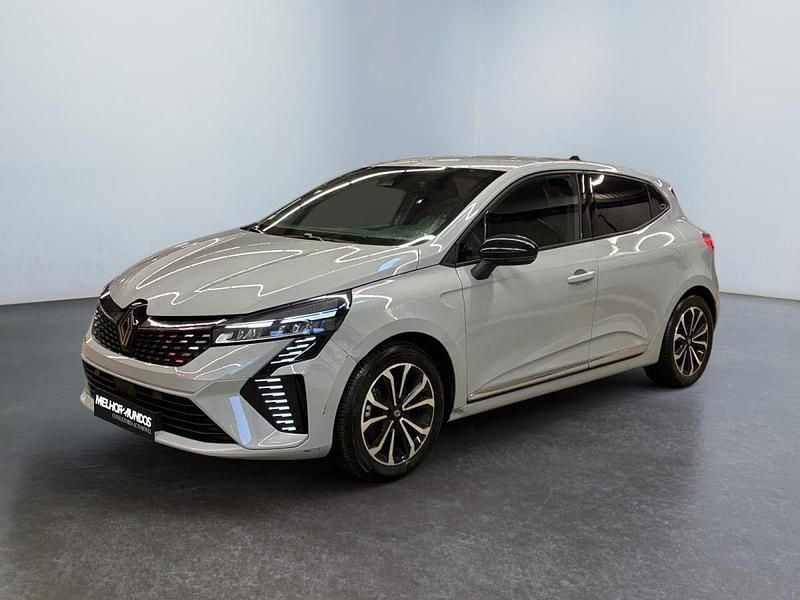 Usado Renault Clio V Techno 145 HP (106 kW) 2024 Cinza