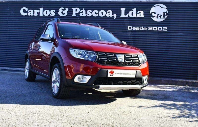 Vermelho Usado 2020 Dacia Sandero Citadino | € 14.450 (Preço justo) - Imagem 1/4
