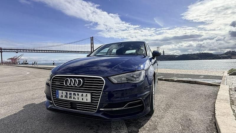 Usado 2015 Audi A3 Comfort Sedan | € 14.990 - Imagem 1/4