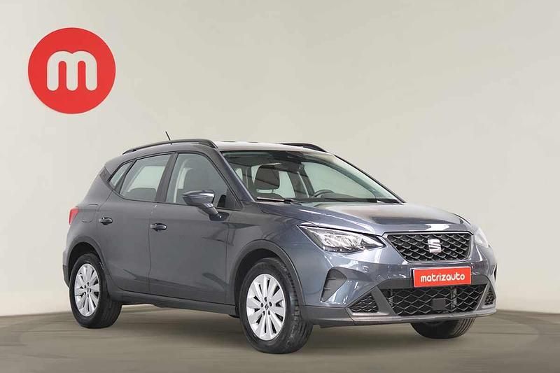 Cinzento Usado 2024 Seat Arona SUV | € 20.499 (Preço justo) - Imagem 1/4