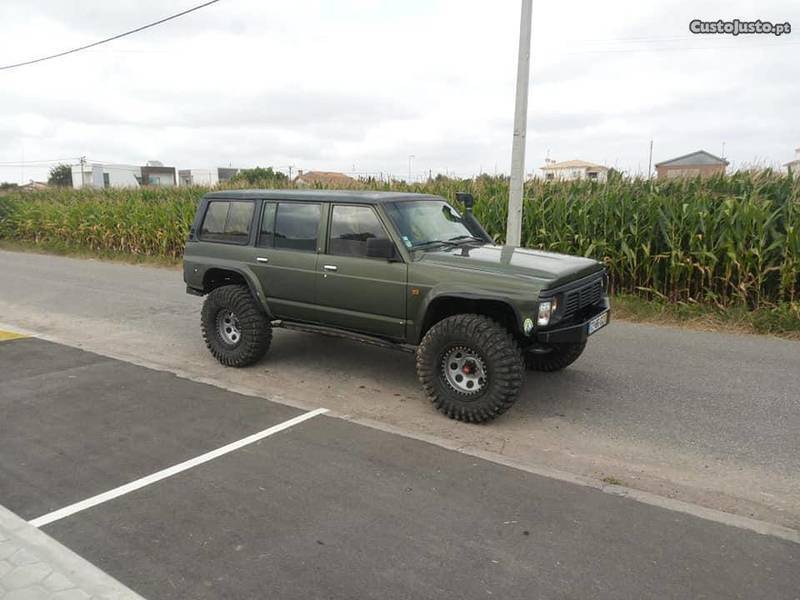 Vendido Nissan Patrol GR M57 bmw 530D Carros usados para