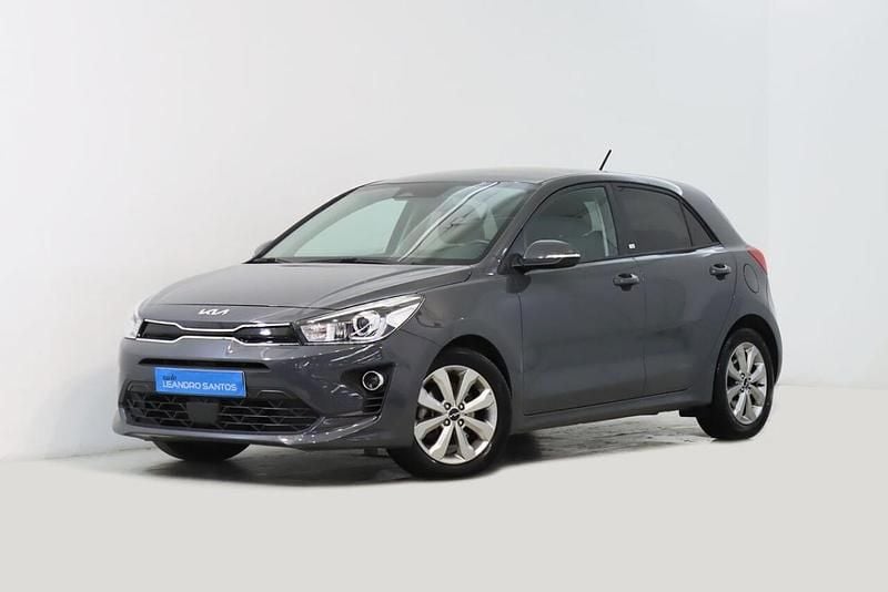 Cinzento Usado 2023 Kia Rio | € 15.900 (Bom preço) - Imagem 1/2