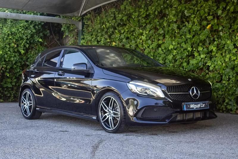 Preto Usado 2017 Mercedes A180 AMG line Citadino | € 20.900 (Preço justo) - Imagem 1/4
