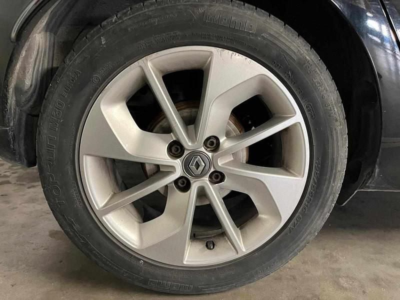 Usado Renault Clio IV 90 HP (66 kW) 2016 Preto Citadino