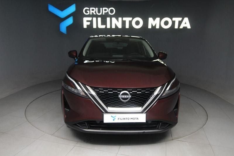 Usado Nissan Qashqai Acenta 140 HP (102 kW) 2024 Vermelho SUV
