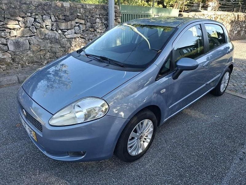 Usado 2009 Fiat Grande Punto Citadino | € 3.500 (Preço justo) - Imagem 1/4