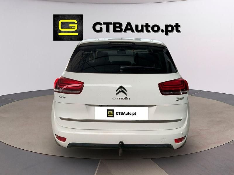 Branco Usado 2017 Citroën C4 Feel SUV | € 11.900 (Bom preço) - Imagem 1/3