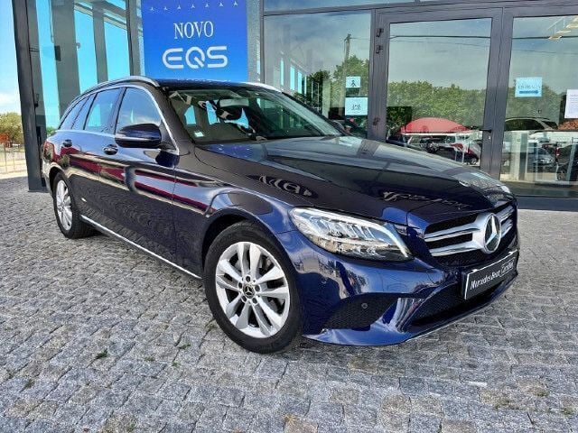 Azul cavansite Usado 2020 Mercedes C180 | € 38.990 - Imagem 1/4