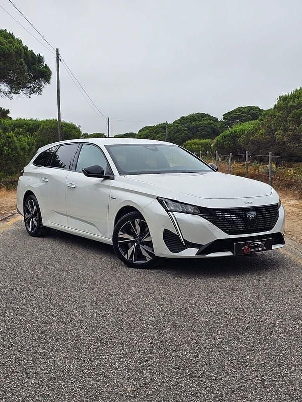 Branco Usado 2022 Peugeot 308 Allure Carrinha | € 25.990 (Preço justo) - Imagem 1/4