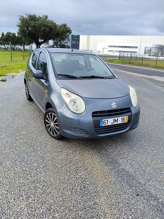 Usado Suzuki Alto 68 HP (50 kW) 2010 Citadino