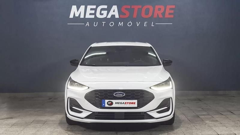 Usado Ford Focus ST-Line 155 HP (114 kW) 2024 Branco Citadino