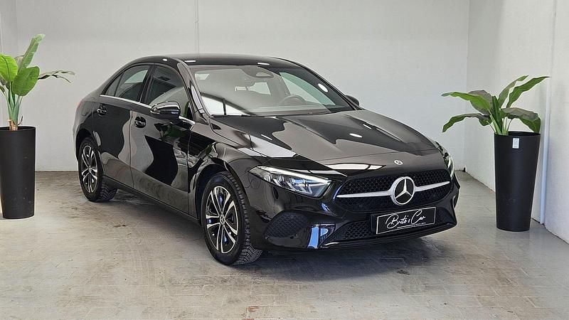 Usado Mercedes A250 Progressive 218 HP (160 kW) 2023 Preto Sedan