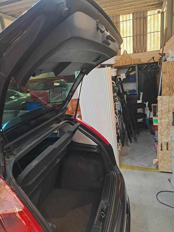 Preto Usado 2008 Fiat Punto Citadino | € 3.250 (Preço justo) - Imagem 1/4