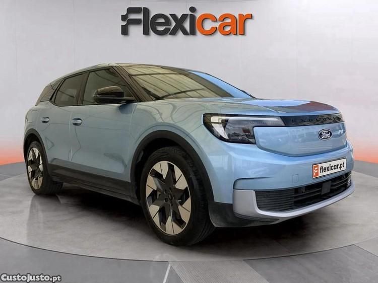 Azul Usado 2024 Ford Explorer Extended Range SUV | € 42.690 - Imagem 1/1