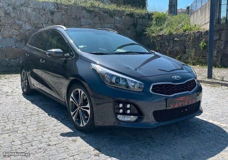 Usado Kia Ceed GT GT-Line 136 HP (100 kW) 2015 Cinza Carrinha
