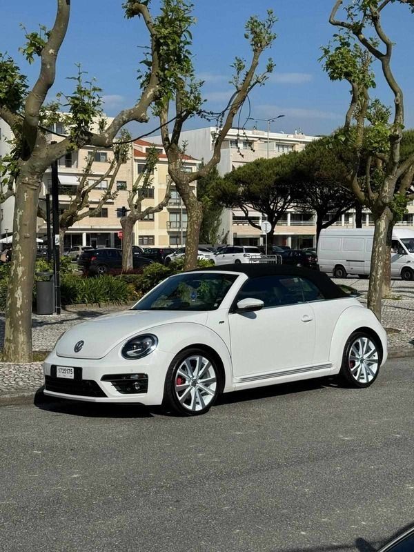 Branco Usado 2014 VW Beetle Coupé | € 27.000 - Imagem 1/4