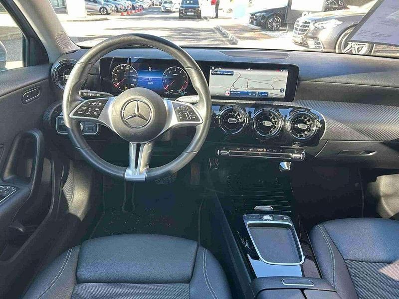Usado Mercedes 200 163 HP (119 kW) 2024 Cinzento