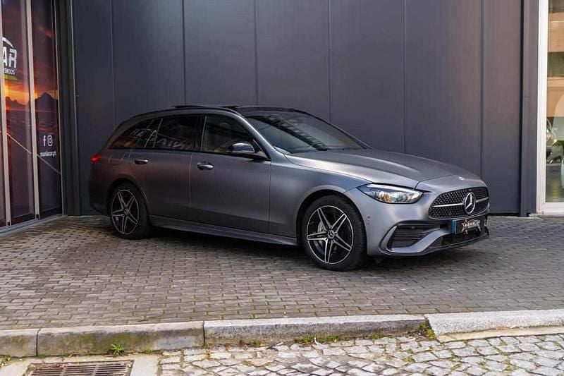 Usado Mercedes C300 313 HP (230 kW) 2022 Cinzento