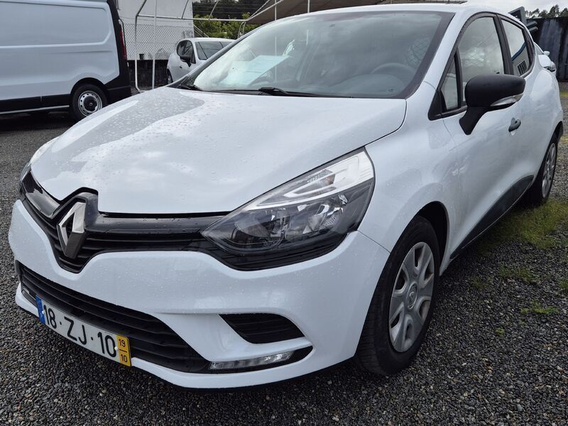 Usado Renault Clio IV 75 HP (55 kW) 2019 Branco Van