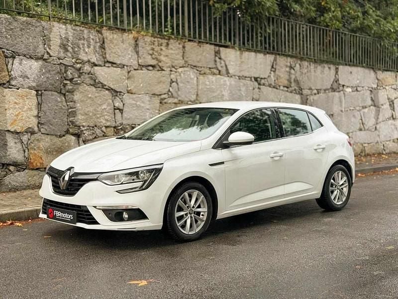 Branco Usado 2019 Renault Mégane IV Intens | € 13.990 (Preço justo) - Imagem 1/4