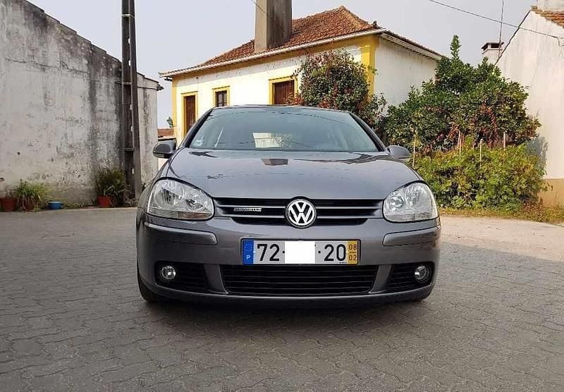 Cinzento Usado 2008 VW Golf VI Citadino | € 2.500 - Imagem 1/4