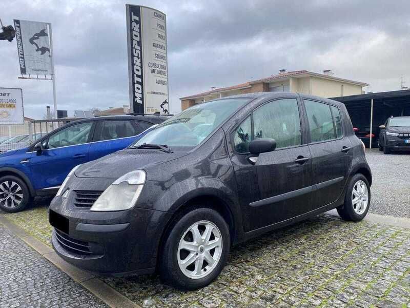 Preto Usado 2006 Renault Modus Monovolume | € 2.990 - Imagem 1/4