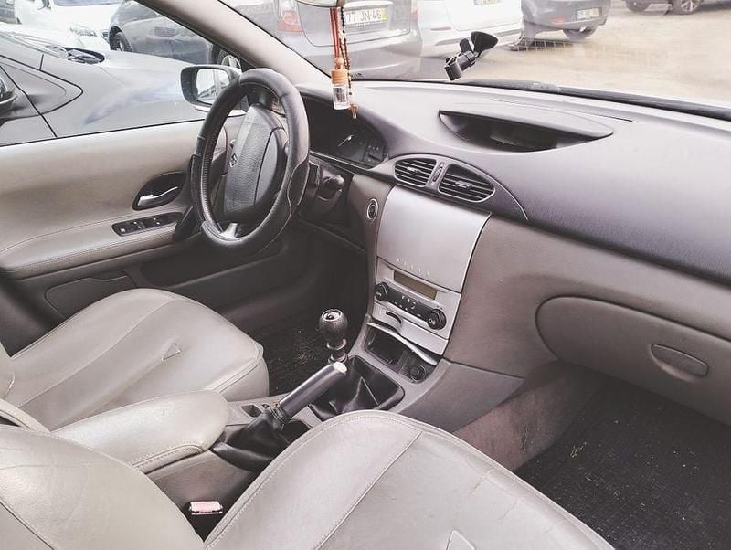 Usado Renault Laguna II 120 HP (88 kW) 2003 Sedan