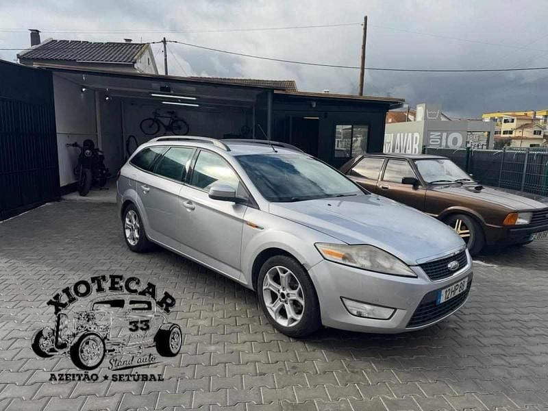 Cinzento Usado 2009 Ford Mondeo Carrinha | € 4.750 (Preço justo) - Imagem 1/4