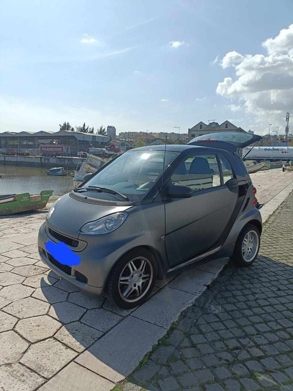 Cinzento Usado 2012 Smart ForTwo Coupé Coupé | € 4.500 (Bom preço) - Imagem 1/4