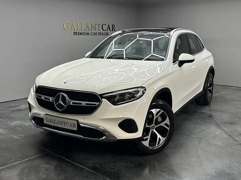 Usado Mercedes GLC300e 313 HP (230 kW) 2024 Branco glaciar SUV