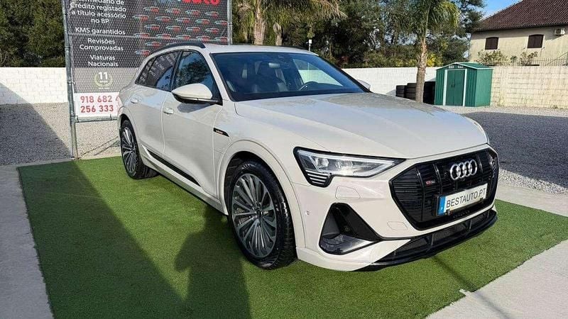 Usado Audi e-tron S-Line 300 kW (408 HP) 2020 Cinza SUV