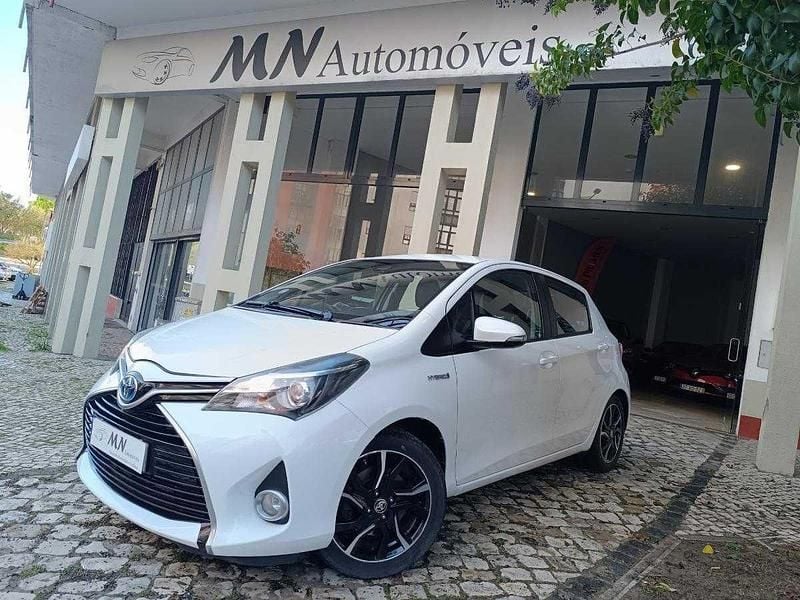 Branco Usado 2016 Toyota Yaris Hybrid Comfort | € 14.690 (Super Preço) - Imagem 1/4