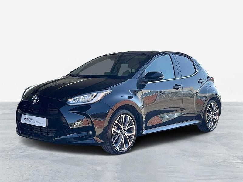 Preto (pintura metalizada) Usado 2024 Toyota Yaris Luxury Sedan | € 27.750 (Preço elevado) - Imagem 1/4